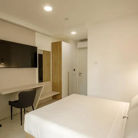 Cosmo Vatican Guest house
